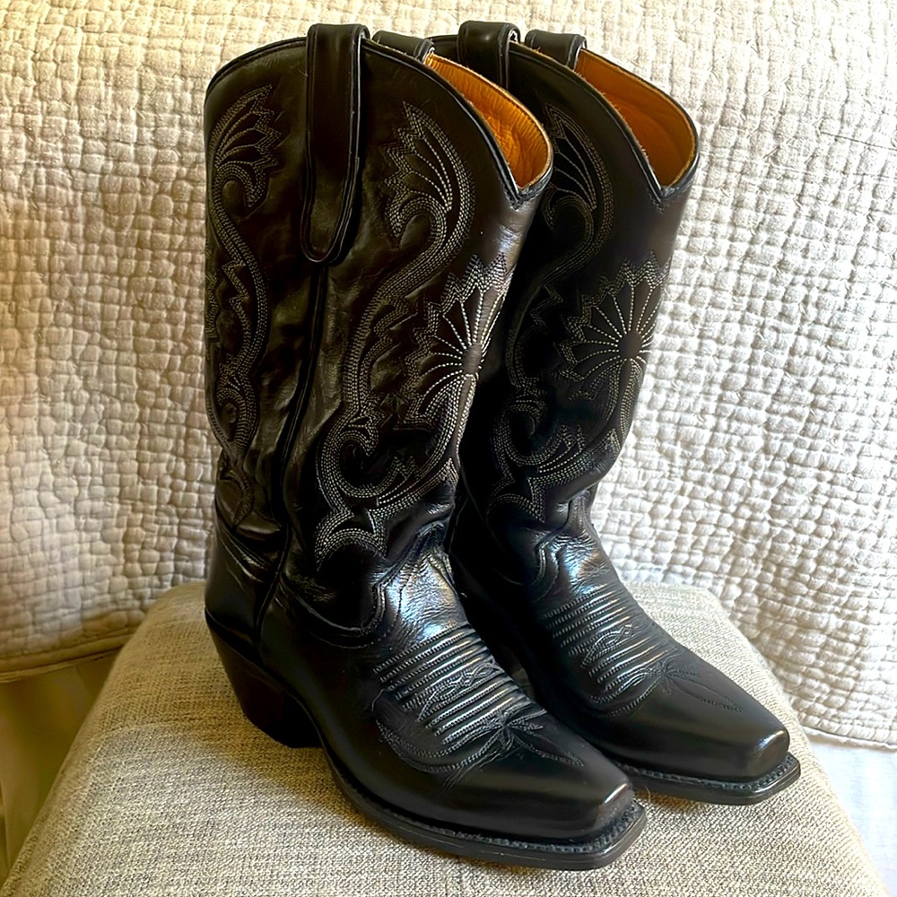 STAR Boots brand black cowboy boots size 6